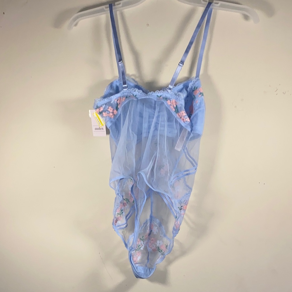 Auden Light Blue Floral Lace Bodysuit - Picture 4 of 5